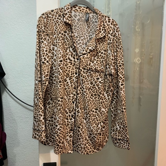 Ambrielle Women's 2 Piece Pant & Long Slv Shirt Pajama Set - Cheetah NWOT - Picture 2 of 11